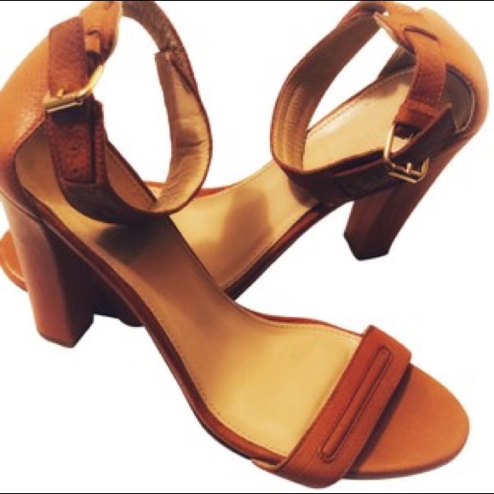 New Amalia high-heel sandals in Redwood Branch